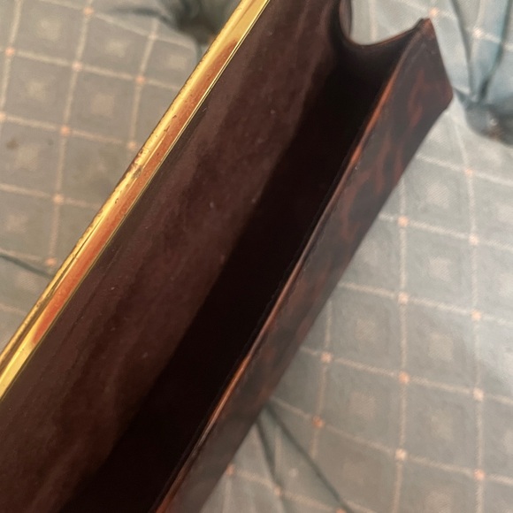 Tory Burch Brown Tortoiseshell Eyeglass Case with Gold Trim - Picture 9 of 9